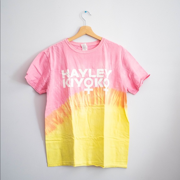 Hayley Kiyoko Tour T-Shirt Size L - Picture 1 of 2